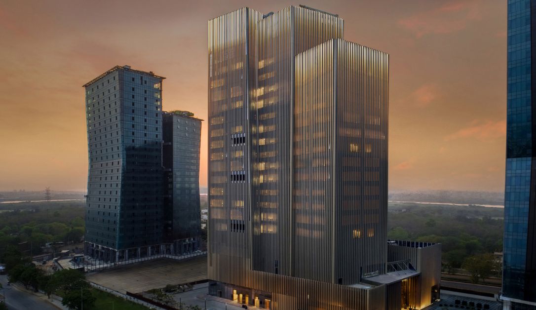 Max Towers 